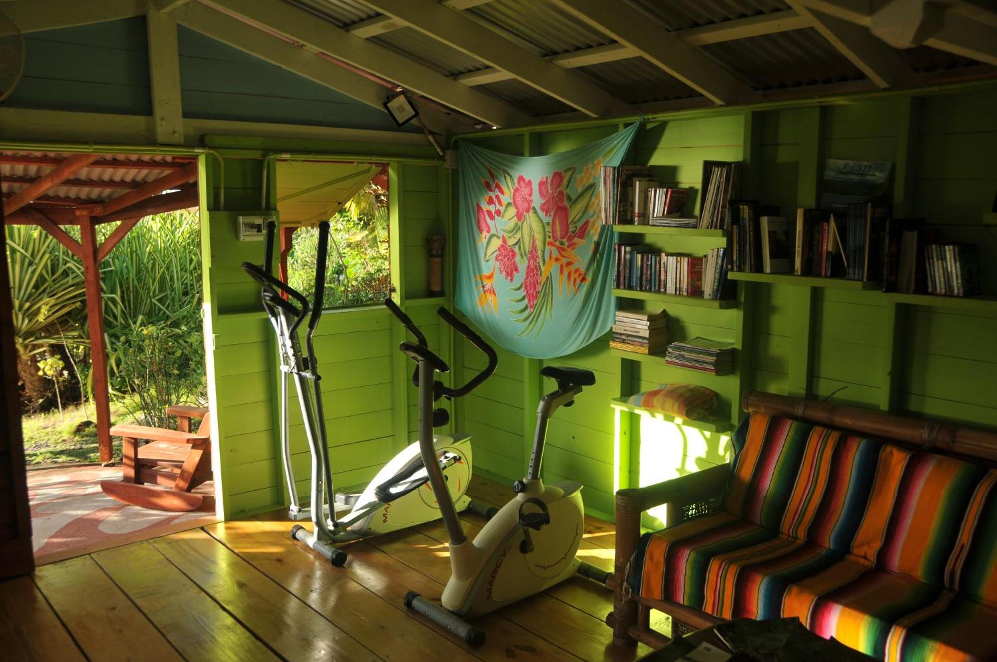 Mango Island Lodges Saint Joseph Exteriör bild
